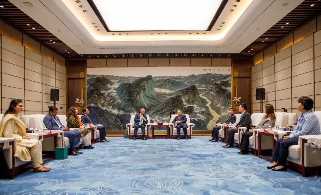 巴基斯坦大使访问中国车谷国际体育文化交流中心