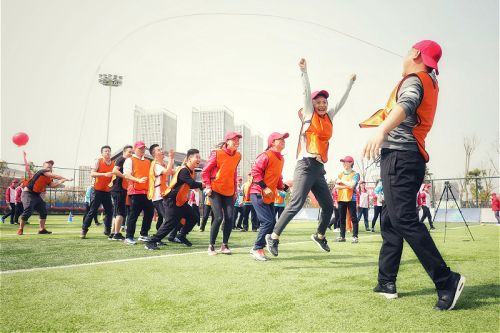 武汉体育中心举办2018趣味运动会(图5)