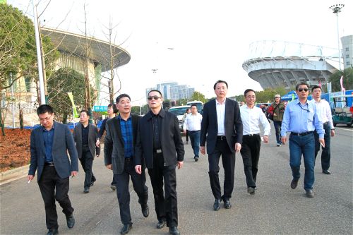 军运会执委会主任杨剑调研武汉体育中心军运会场馆建设