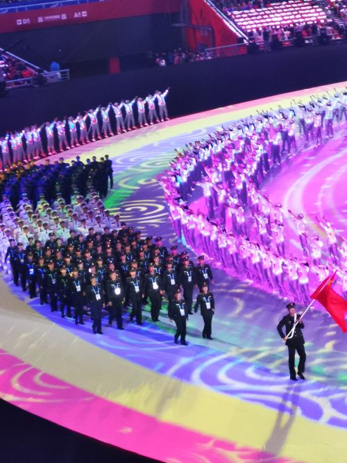 第七届世界军人运动会在武汉体育中心隆重开幕 习近平出席开幕式并宣布运动会开幕(图3)