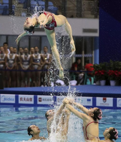 “水上芭蕾”究竟有多美？全国花样游泳锦标赛武汉“绽放”（附精美图集）(图7)