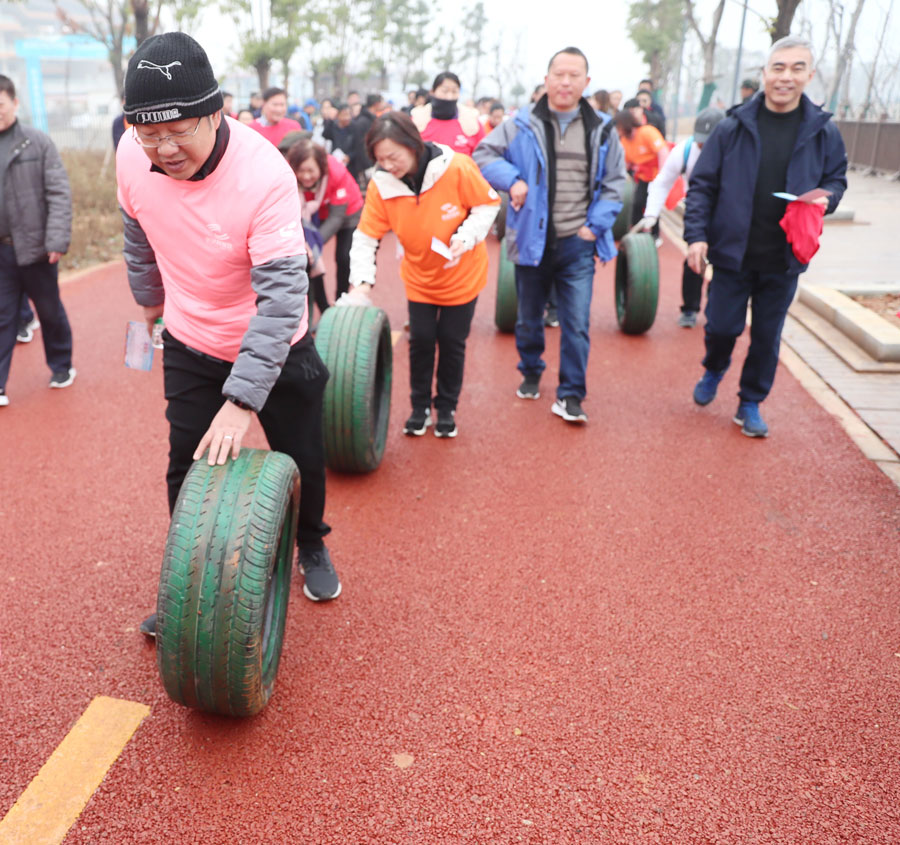 武汉体育中心参加迎新年徒步嘉年华(图3)